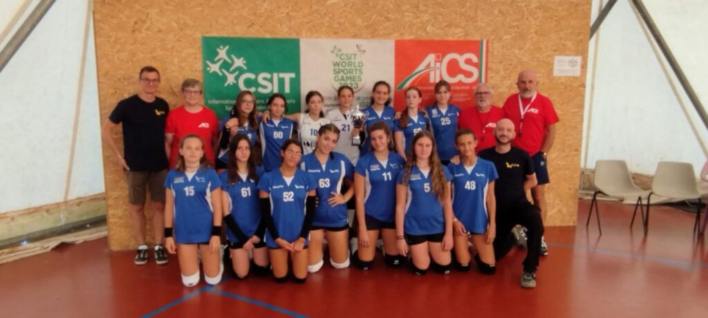 photo_5802931795845563424_y